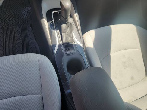 Used 2021 Toyota Corolla LE FWD image 11