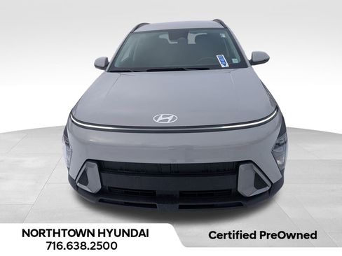 Used 2025 Hyundai Kona SEL image 11