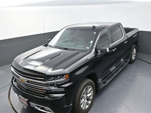 Used 2022 Chevrolet Silverado 1500 High Country w/ Technology Package image 21