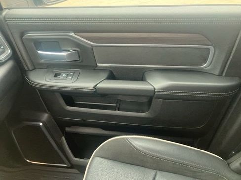 Used 2025 RAM 2500 Laramie AWD/4WD image 21
