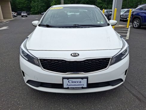 Used 2017 Kia Forte LX FWD image 2