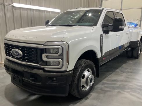 Used 2025 Ford F350 King Ranch AWD/4WD image 3