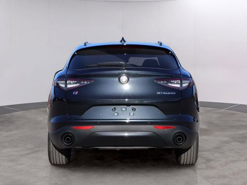 New 2025 Alfa Romeo Stelvio Sprint image 6