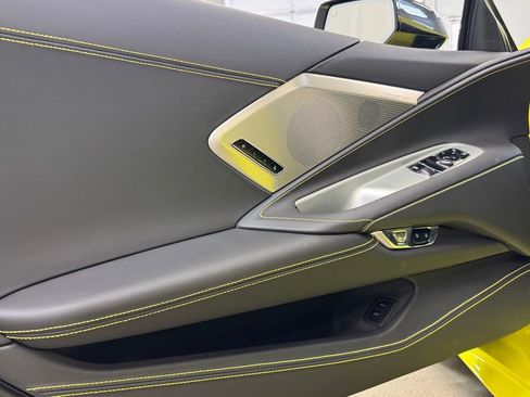 Used 2024 Chevrolet Corvette Stingray Premium Cpe w/ Z51 Performance Package RWD image 11