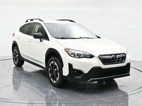 Used 2023 Subaru Crosstrek 2.0i image 1
