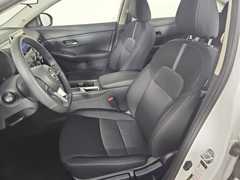 Used 2025 Nissan Sentra SV w/ All-Weather Package FWD image 16