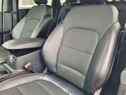 Used 2025 Ford Escape ST-Line Select w/ Tech Pack #1 AWD/4WD image 22
