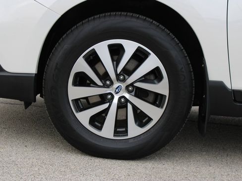 Used 2019 Subaru Outback 3.6R Limited image 28