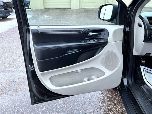 Used 2014 Dodge Grand Caravan SE w/ Quick Order Package 29E SE image 10