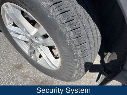 Used 2020 Ford Explorer XLT w/ Comfort Package image 21