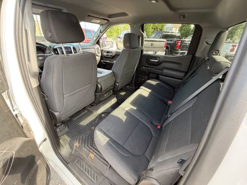 Used 2022 Chevrolet Silverado 1500 LT AWD/4WD image 28