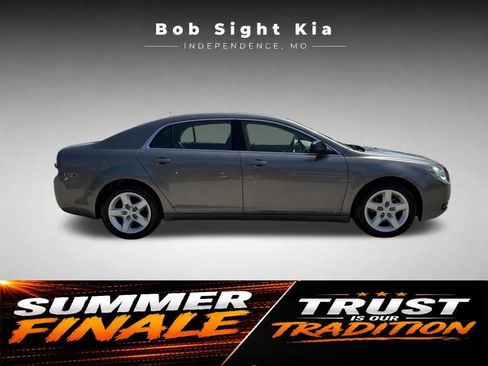 Used 2010 Chevrolet Malibu LS FWD image 16
