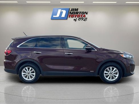 Used 2020 Kia Sorento AWD V6 image 4