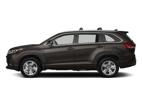 Used 2017 Toyota Highlander Limited AWD/4WD image 3