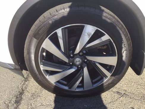Used 2015 Nissan Murano Platinum w/ Platinum Technology Package AWD/4WD image 45