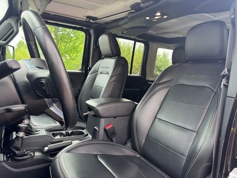 Used 2021 Jeep Wrangler Unlimited Sahara w/ Dual Top Group image 9