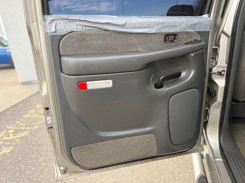 Used 2003 Chevrolet Silverado 2500 LS w/ Skid Plate Package image 29