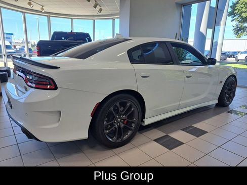 Certified 2022 Dodge Charger Scat Pack w/ Plus Group RWD image 3