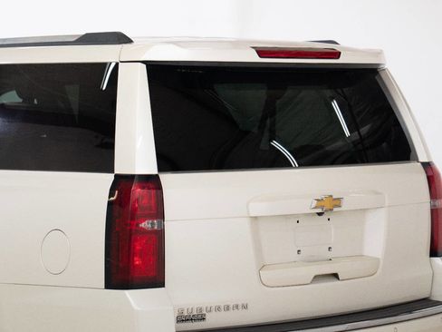 Used 2015 Chevrolet Suburban LTZ image 14
