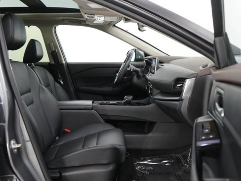 Used 2023 Nissan Rogue SV w/ SV Premium B Package AWD/4WD image 11