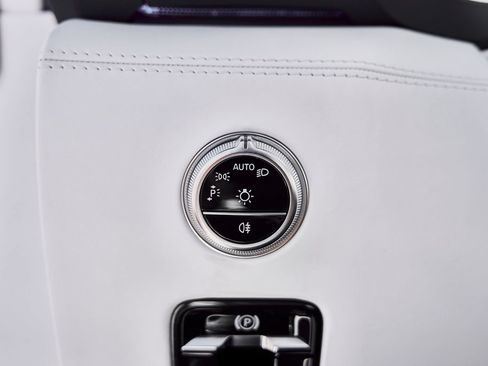 Used 2026 Mercedes-Benz Maybach SL 680 image 52