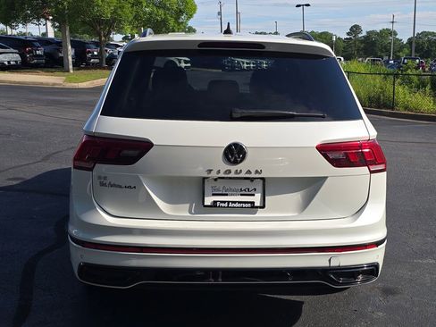 Used 2023 Volkswagen Tiguan SE R-Line FWD image 4