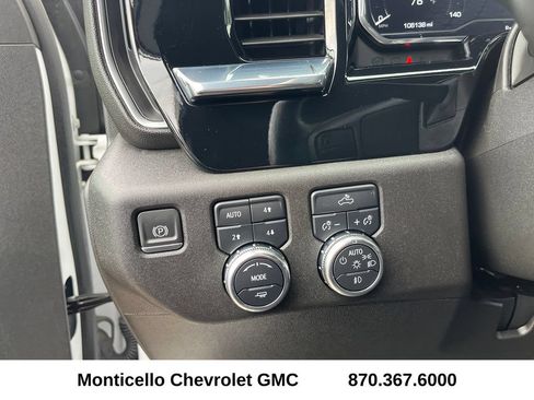 Certified 2024 GMC Sierra 1500 Elevation w/ X31 Off-Road Package AWD/4WD image 12