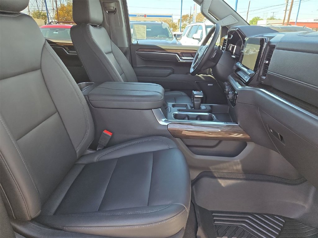 Certified 2025 Chevrolet Silverado 1500 LT Trail Boss w/ Convenience Package II AWD/4WD image 20