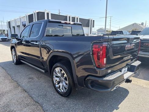 Used 2023 GMC Sierra 1500 Denali w/ Denali Reserve Package AWD/4WD image 9