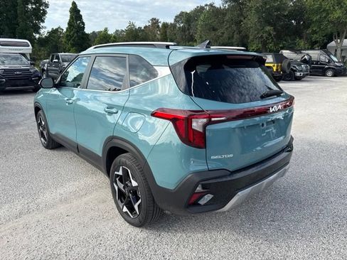 Used 2025 Kia Seltos EX w/ EX Sunroof Package FWD image 8