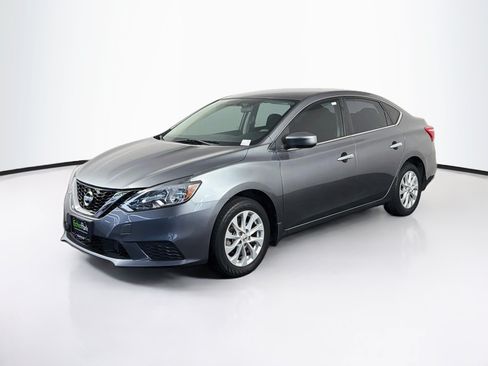 Used 2019 Nissan Sentra SV FWD image 3