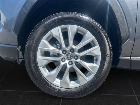 Used 2023 Toyota RAV4 Limited AWD/4WD image 9