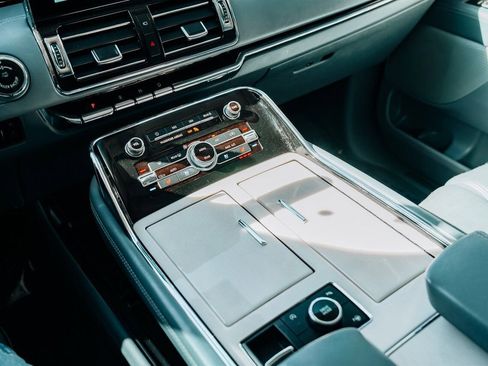 Used 2021 Lincoln Navigator Black Label w/ Cargo Convenience Package image 35