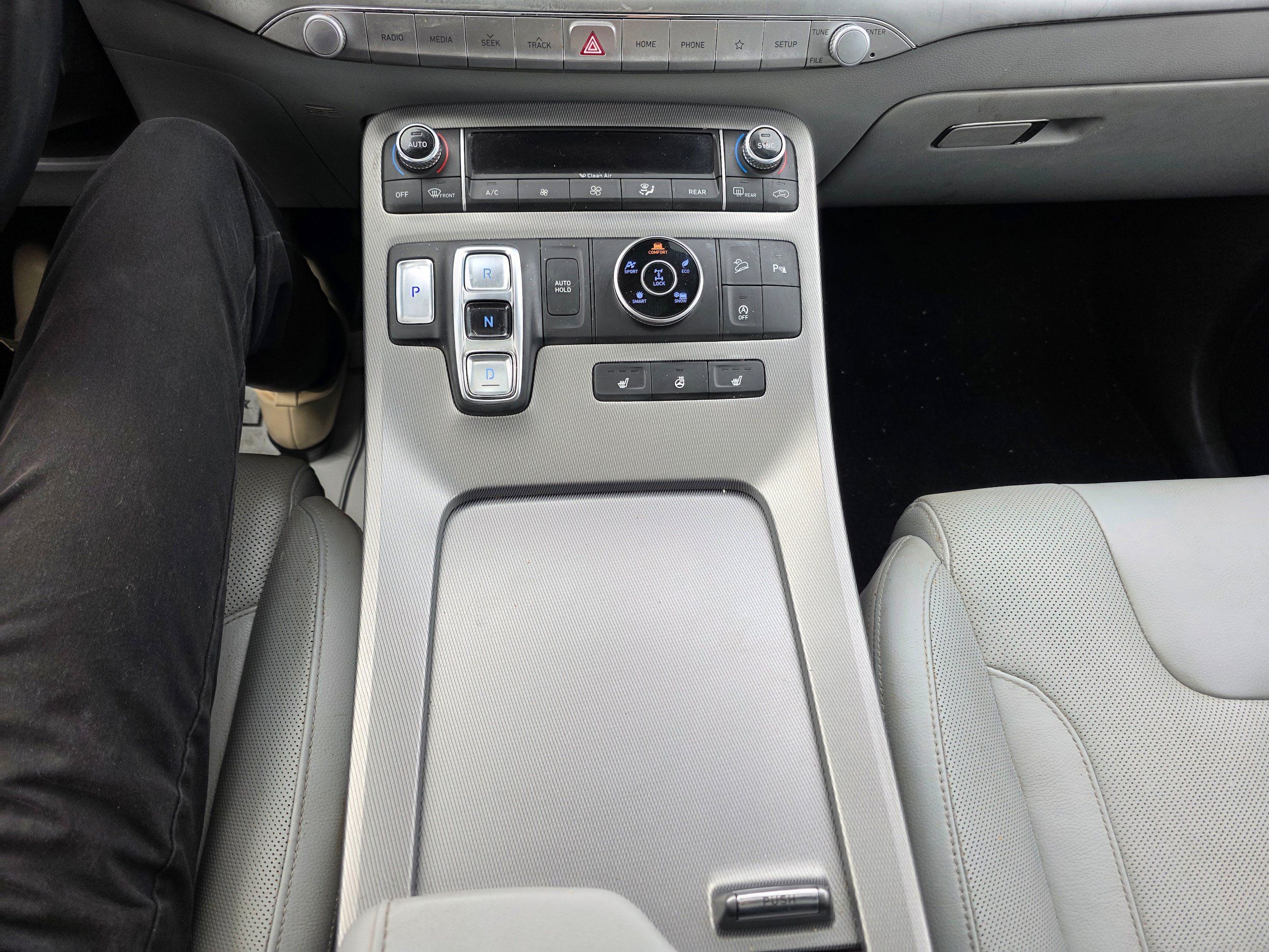 Used 2020 Hyundai Palisade SEL w/ Premium Package AWD/4WD image 13