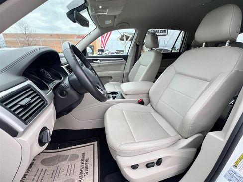 Used 2021 Volkswagen Atlas SE image 14