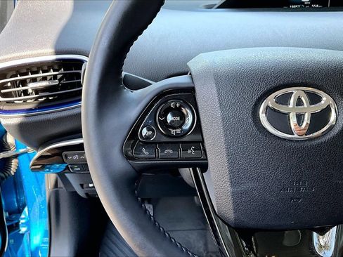 Used 2021 Toyota Prius Limited FWD image 10