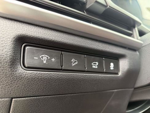 Used 2025 Kia Telluride S FWD image 18