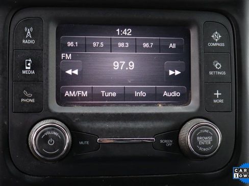 Used 2022 RAM 2500 Tradesman RWD image 24