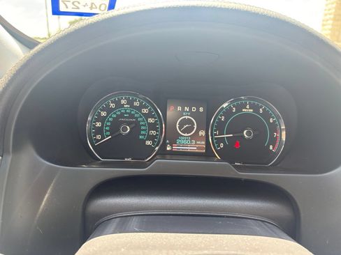 Used 2014 Jaguar XF 3.0 RWD image 7