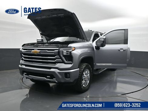 Used 2024 Chevrolet Silverado 2500 High Country w/ High Country Premium Package AWD/4WD image 61