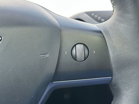 Used 2024 Tesla Model Y Long Range RWD image 20