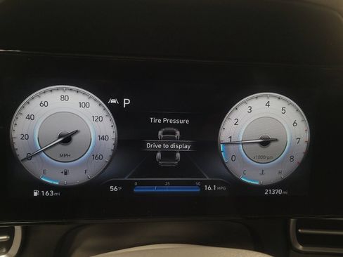 Used 2023 Hyundai Elantra SEL w/ Convenience Package image 23