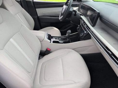 Used 2025 Hyundai Tucson SEL FWD image 30