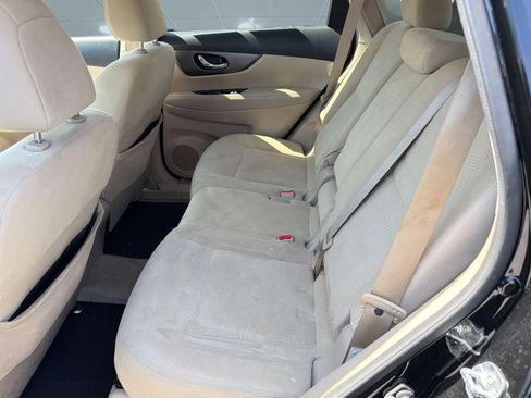 Used 2015 Nissan Rogue SV w/ SV Premium Package image 15