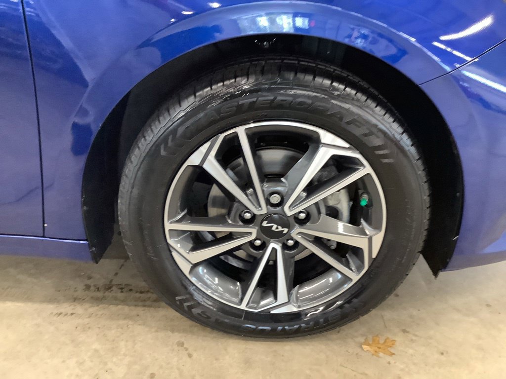 Certified 2023 Kia Forte LXS FWD image 26