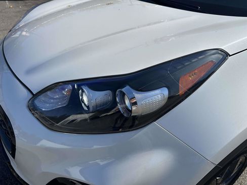 Used 2022 Kia Sportage Nightfall Edition image 8