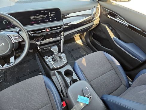 Certified 2025 Kia Seltos S FWD image 21
