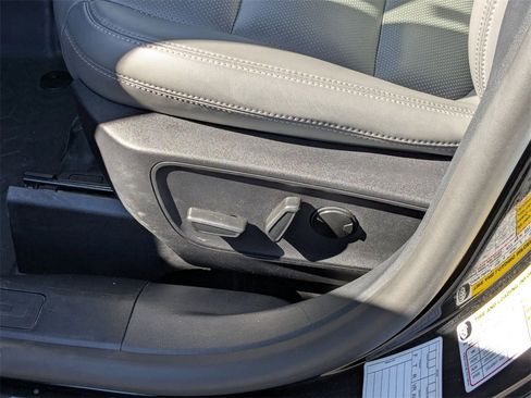 Used 2025 Ford Bronco Sport Badlands image 19