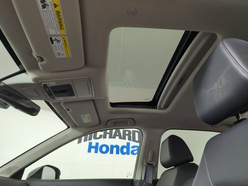 Used 2024 Honda CR-V EX-L image 17