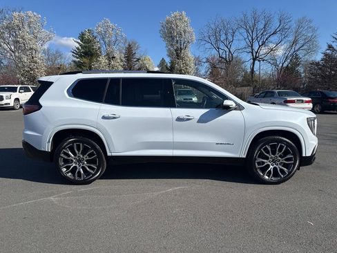 New 2026 GMC Acadia Denali Ultimate w/ LPO, Floor Liner Package image 8